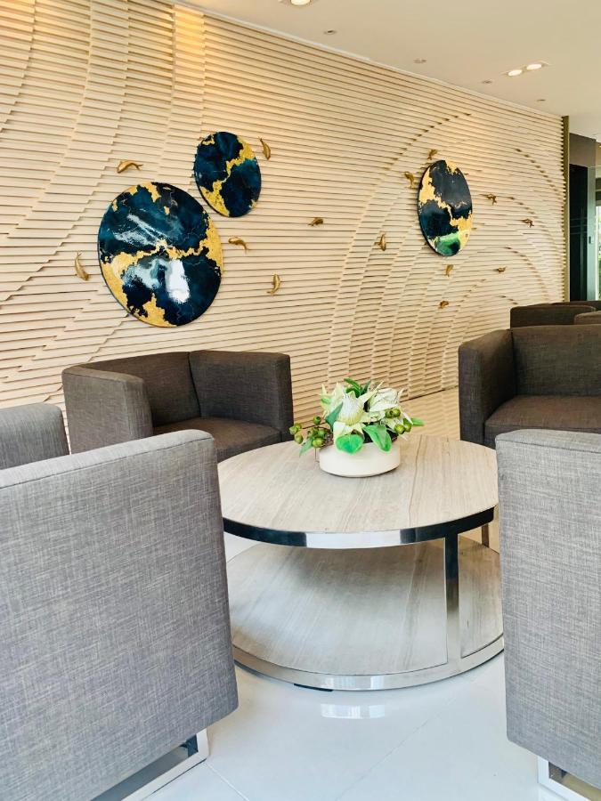 Sea Residences Tower F Angel Pasay Exteriör bild